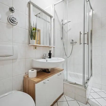 Ruhige Beim Dresdner Panometer Mit Gratis Parkplatz Apartment