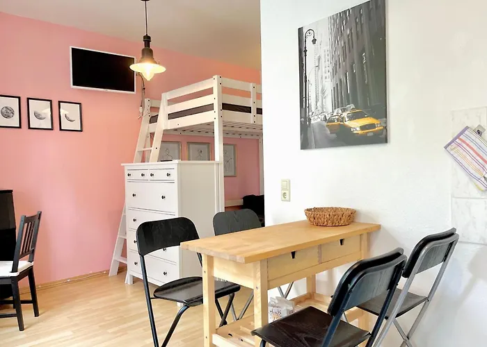 Royal Panometer - Free Parking