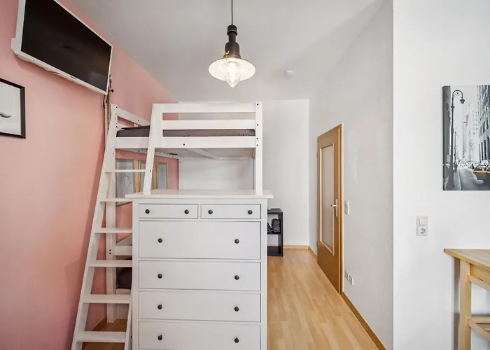 Royal Panometer - Free Parking