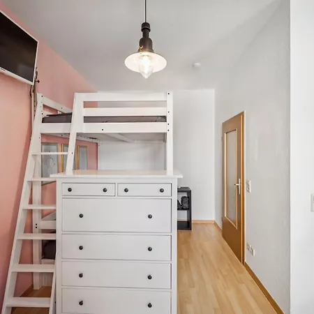 Royal Panometer - Free Parking